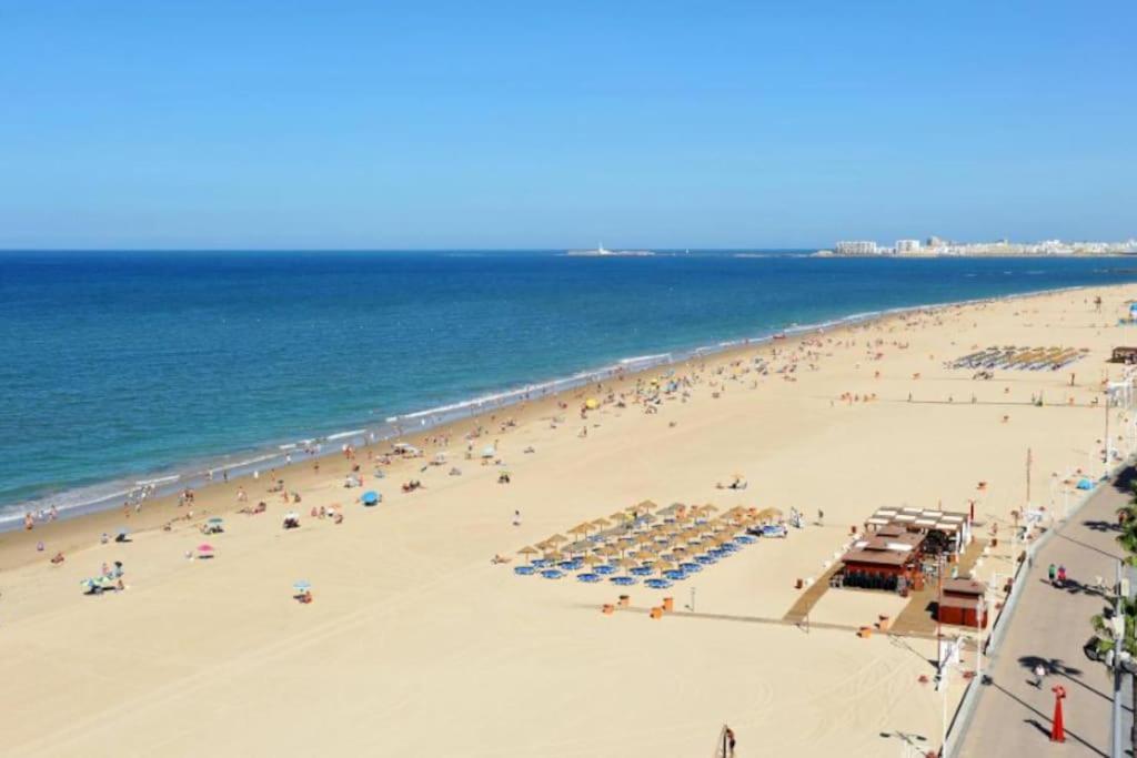 Apartamento Candari Playa En Cádiz Buitenkant foto