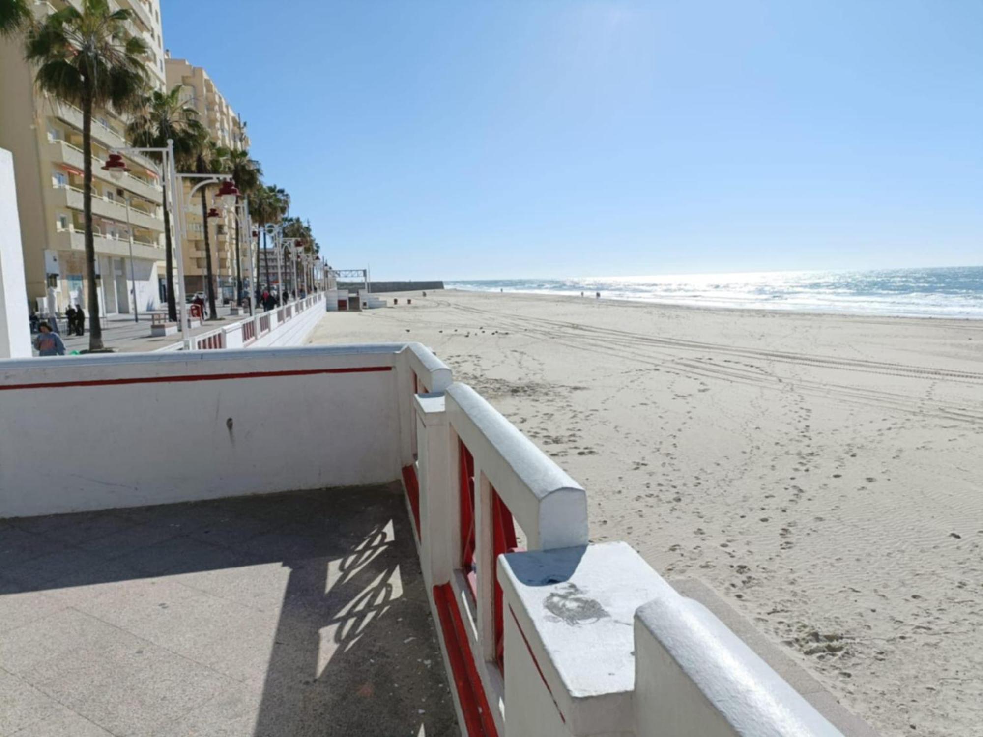 Apartamento Candari Playa En Cádiz Buitenkant foto